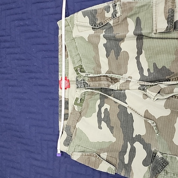 Mossimo Wide Leg Camo Cargo Pants 9 - Picture 10 of 12